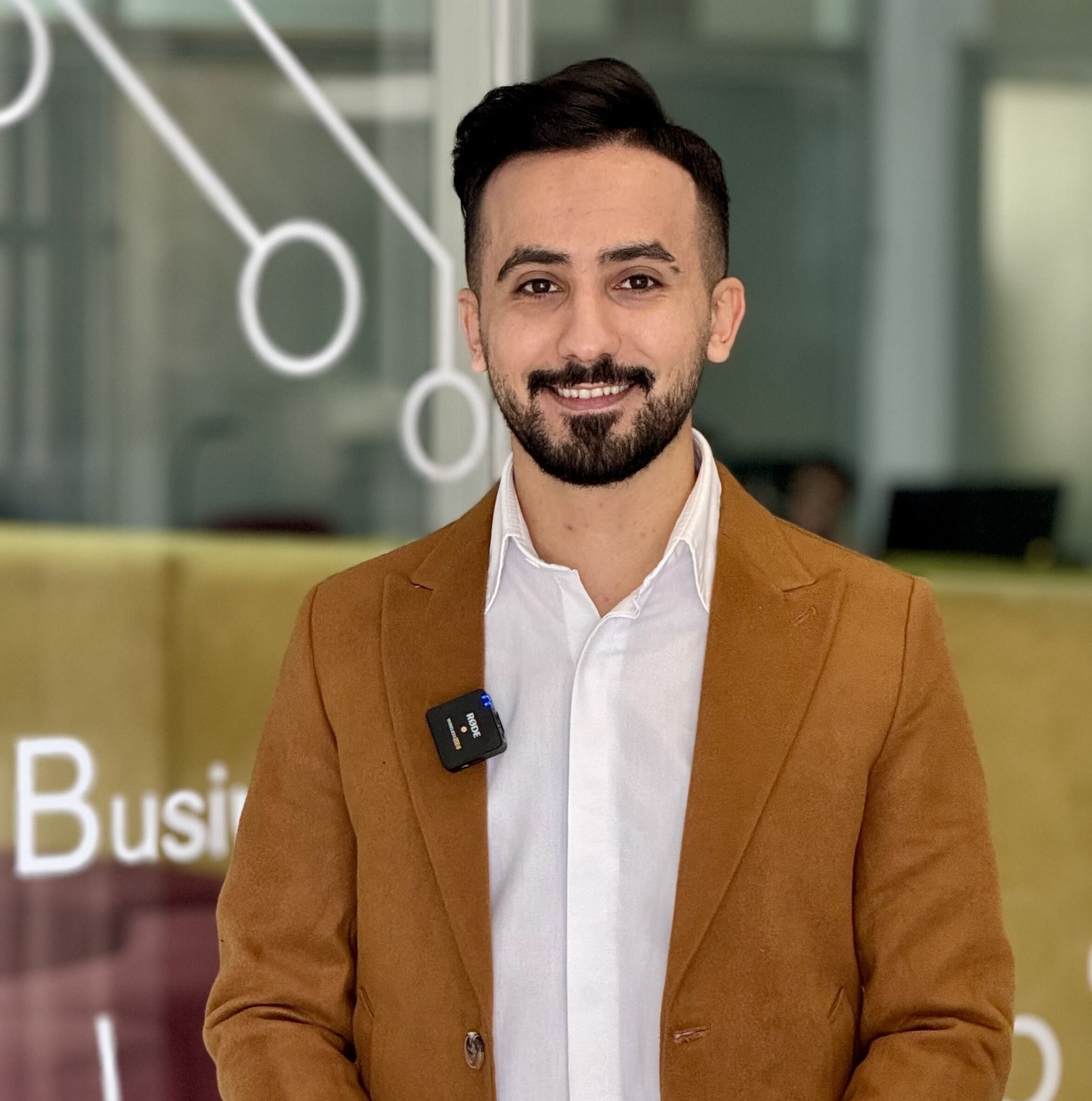 تصویر پرسنلی مهندس پوریا حداد